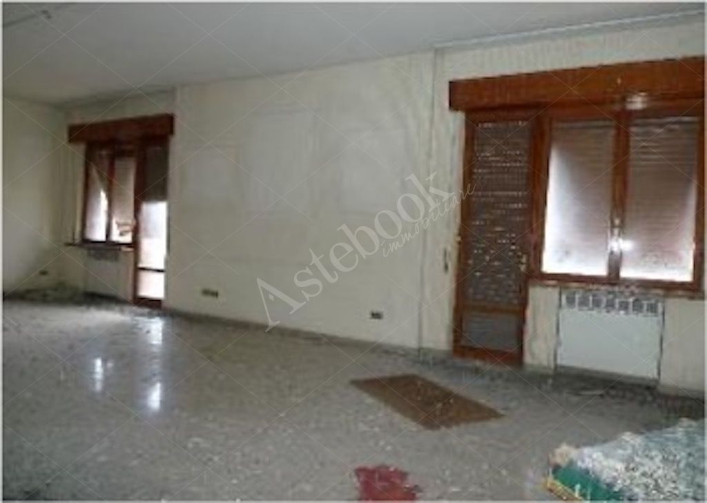 Complesso direzionale composto da sei unit� immobiliari ad uso ufficio in Ancona